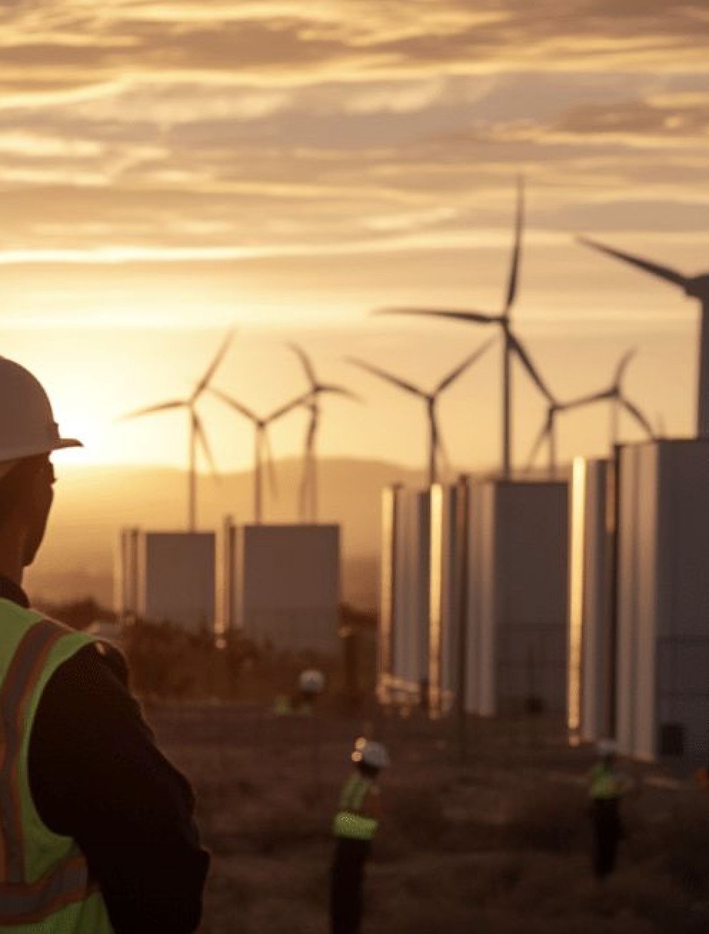 Professional in Energietechniek, Netinfra & Renewables aan het werk
